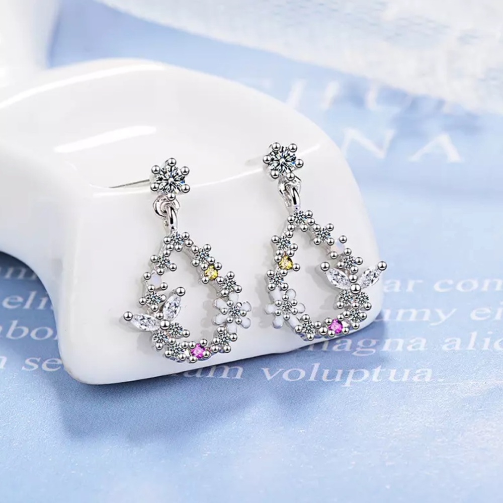 🌟 Sterling Silver 925 CZ Stud Earrings - Picture 2 of 6